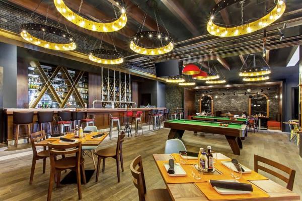 Royalton Bavaro Resort and Spa - Score Sports Bar and Lounge